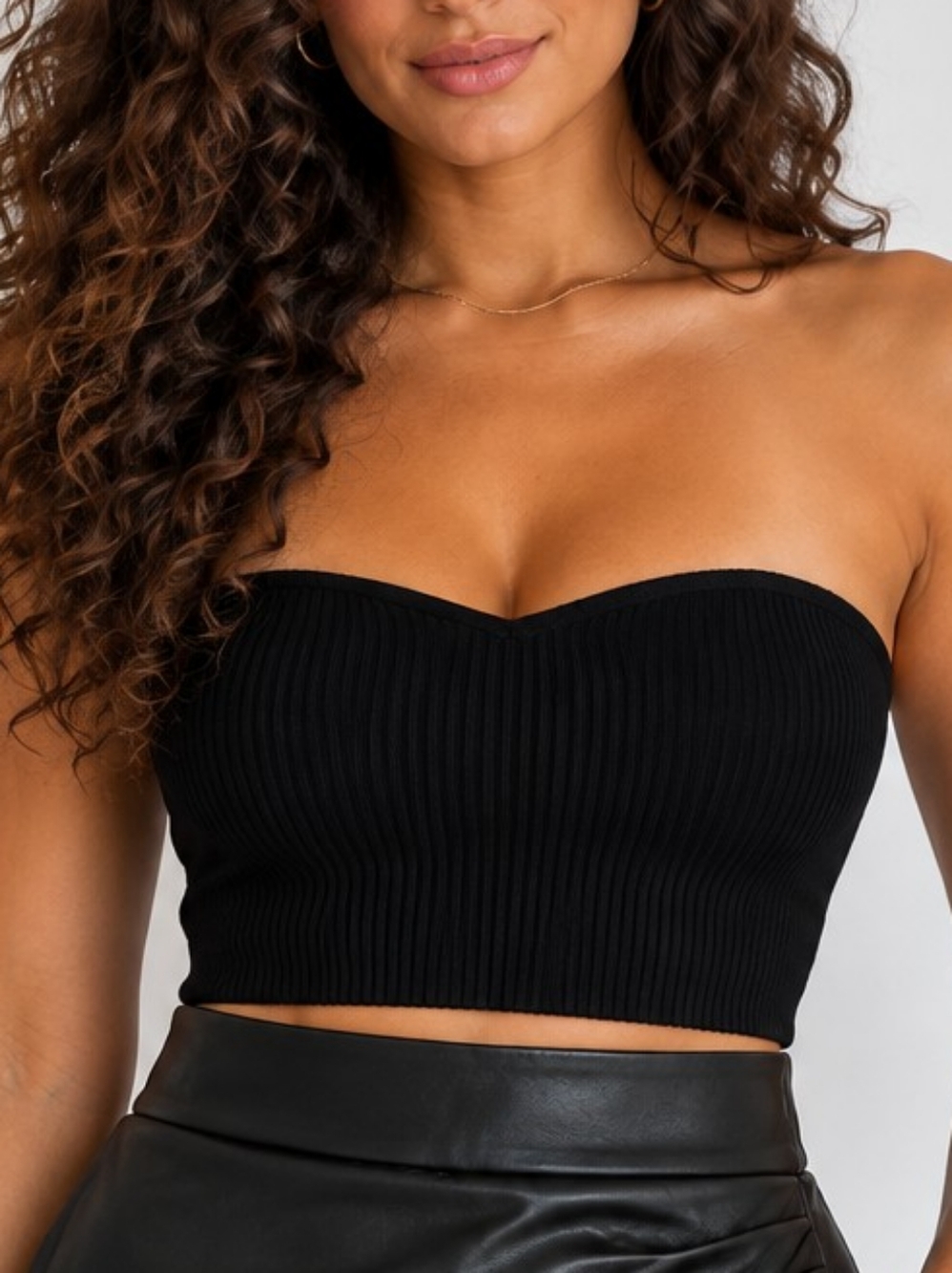 Lelis Black Ribbed Crop Top Size Medium